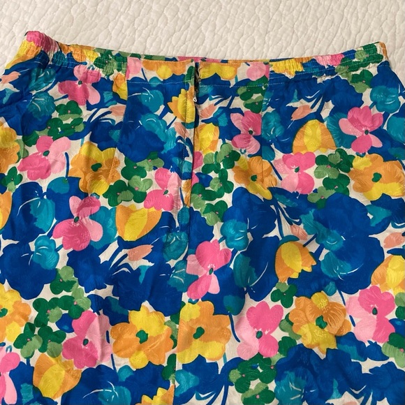 Vintage Bright Floral Knee-Length Silk Skirt | 80s Ladies | Resortwear - Picture 4 of 11